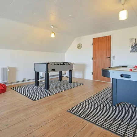 5 Bedroom Gorgeous In Bredebro