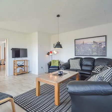 5 Bedroom Gorgeous In Bredebro * Ballum